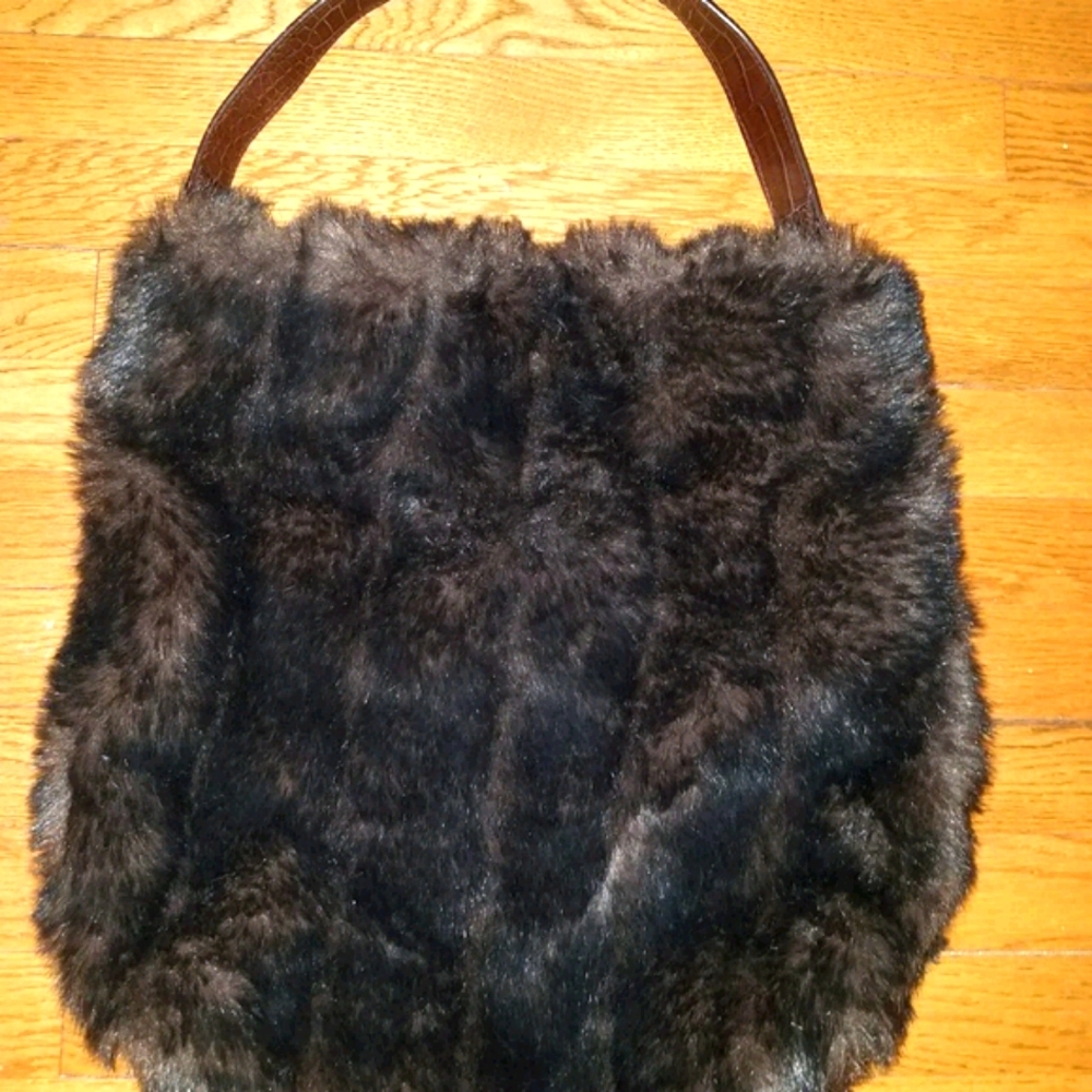 BATH & BODY WORKS Brown faux fur tote - Picture 3 of 4